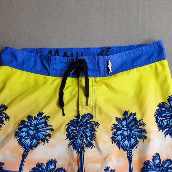 Maui and Sons board shorts men's size M blue with tropical design - Picture 2 of 14